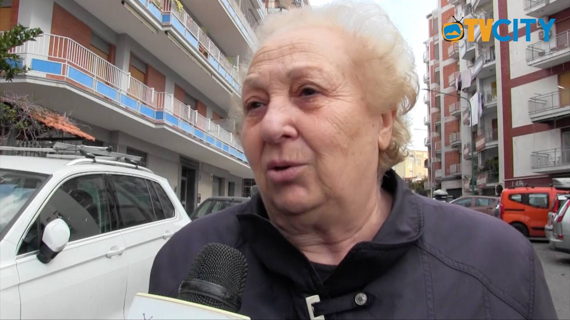 Scale di via degli Incisori, i residenti: “si provveda alla pulizia”