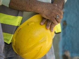 lavoro operaio cantiere