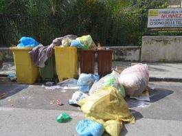 immondizia via martiri d'africa