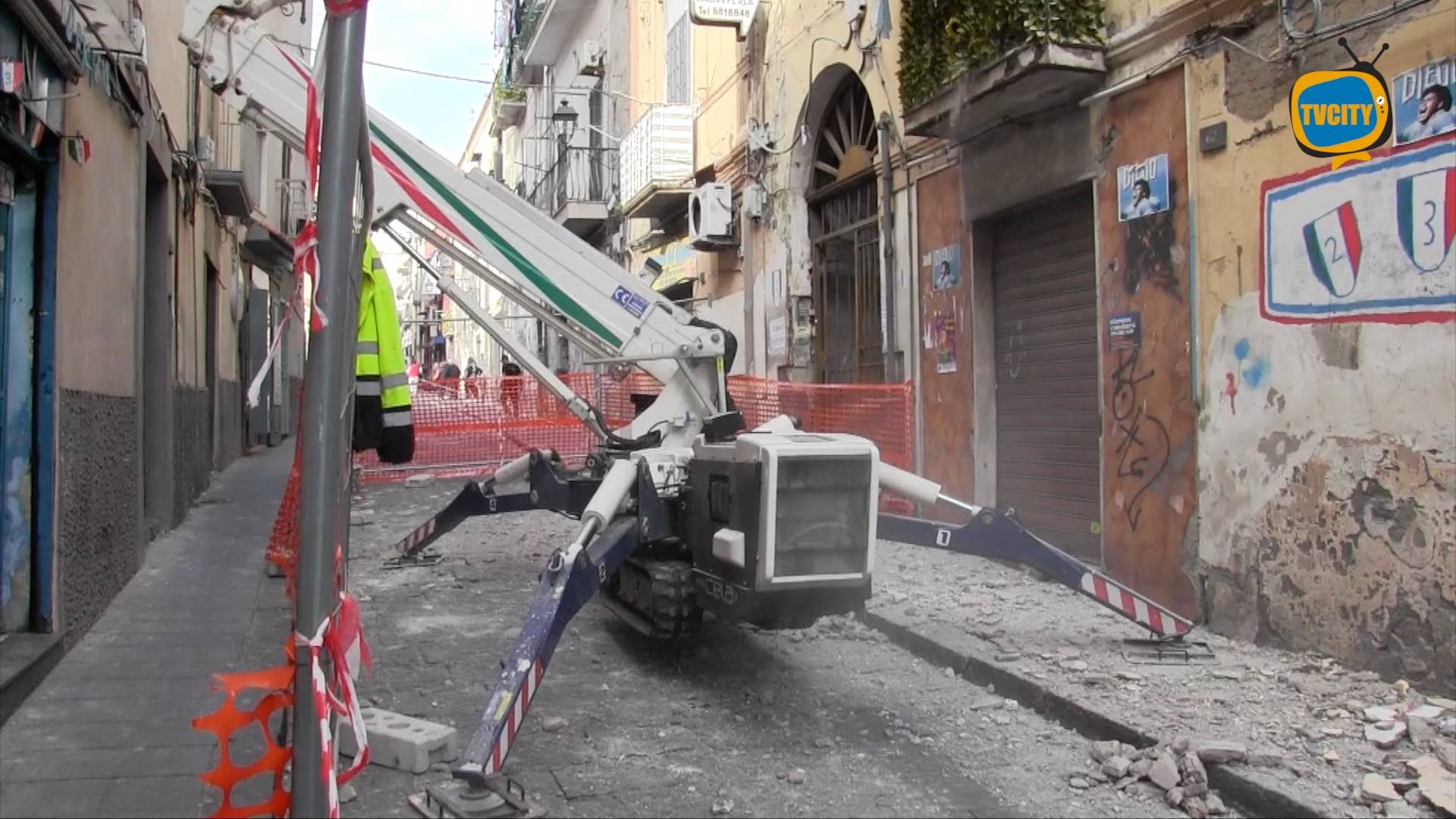 Torre del Greco: “Una città che cade a pezzi”, lo sdegno sui social