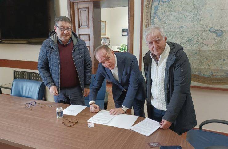 firme contratto