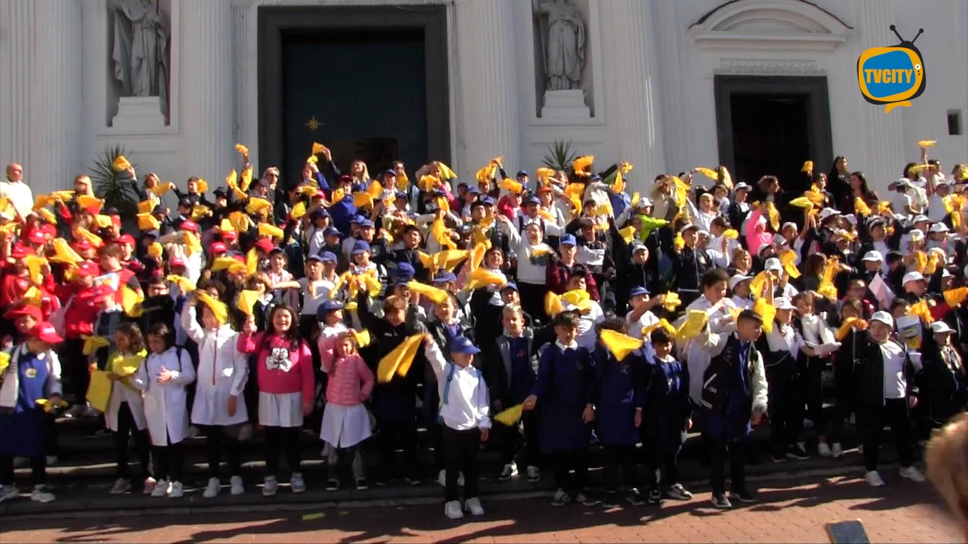Notte Sacra: l’apertura con i bambini delle scuole di Torre del Greco