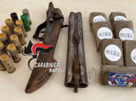 In casa hashish e un fucile. Carabinieri arrestano un 35enne