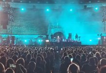 Gli anni ’80 di Nino D’Angelo fanno cantare gli Scavi di Pompei
