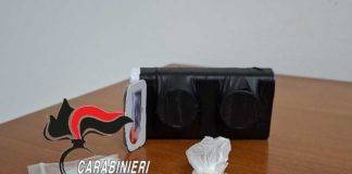 Pusher 16enne con il sistema portatile. Carabinieri lo arrestano