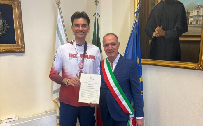 encomio 1