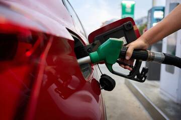 foto pompa di benzina