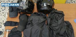 Sorpresi con fumogeni e un martello dopo Napoli-Arsenal. Arrestati