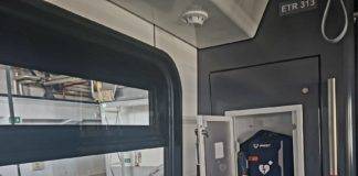 EAV, defibrillatori a bordo dei nuovi treni Stadler eav defibrillatore