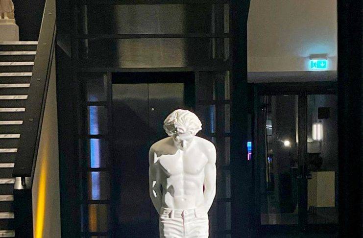 statua narciso