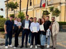 Encomio a Palazzo Baronale per la compagnia “Ladri di copioni”