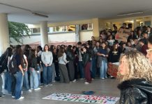 Liceo De Bottis: la mobilitazione degli studenti
