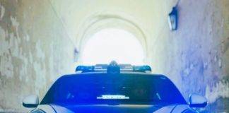 Droga in casa, arrestate dalla polizia una 50enne e una 43enne volante polizia