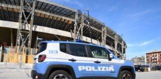 Emessi 3 D.A.C.U.R. nei confronti di tre minorenni volante polizia davanti stadio